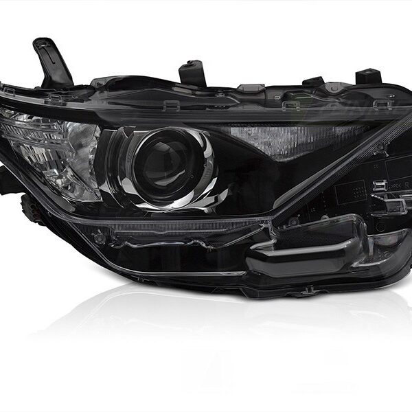 Десен фар за Toyota Auris 2015-2018 с черна основа