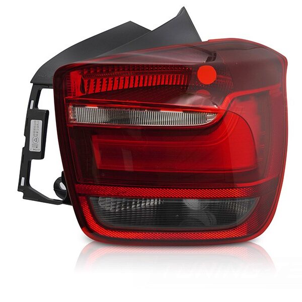 Десен LED стоп за BMW серия 1 F20, F21 2011-2014, без капачката с фасунгите, червен