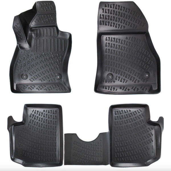 Гумени стелки RizLine съвместими с Fiat 500 L Pool Mat (2012-2017)