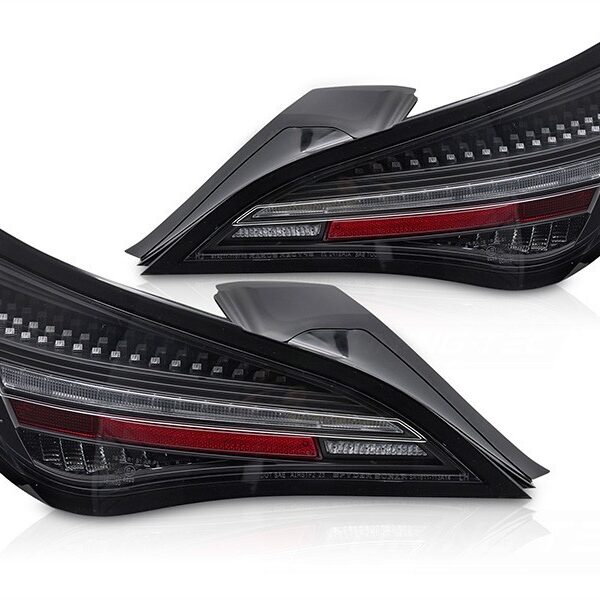 Комплект тунинг LED стопове за Mercedes CLA C117 2013-2016 с черна основа и динамичен мигач, за модела оборудван с халогенни стопове, ляв и десен