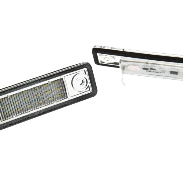 Комплект LED плафони за регистрационен номер на Opel Astra, Corsa, Omega, Vectra, Zafira, Signum, ляв и десен