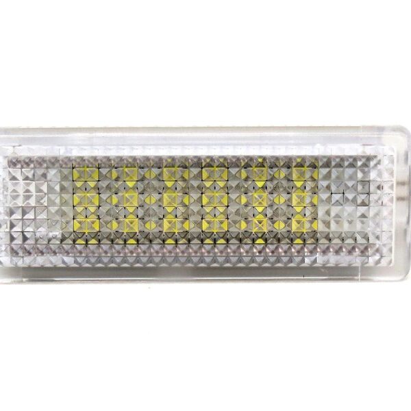 LED плафон за жабка на BMW E70,E71,E85,E86,F10,F11,E65,E66,E67,E68,F01,F02