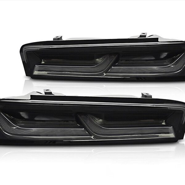 Комплект тунинг LED стопове за Chevrolet Camaro 2016-2018 с опушена основа, с динамичен мигач, ляв и десен