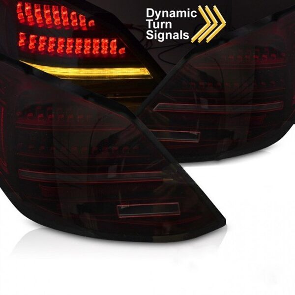 Комплект тунинг LED стопове за Mercedes C класа W205 седан 2014-2021, червено-опушена основа, с динамичен мигач, ляв и десен