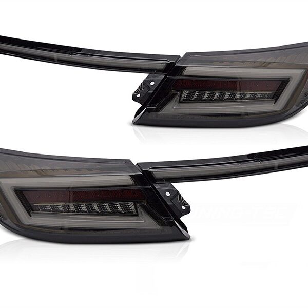 Комплект тунинг LED стопове за Toyota GR86 след 2021 година с опушена основа, ляв и десен