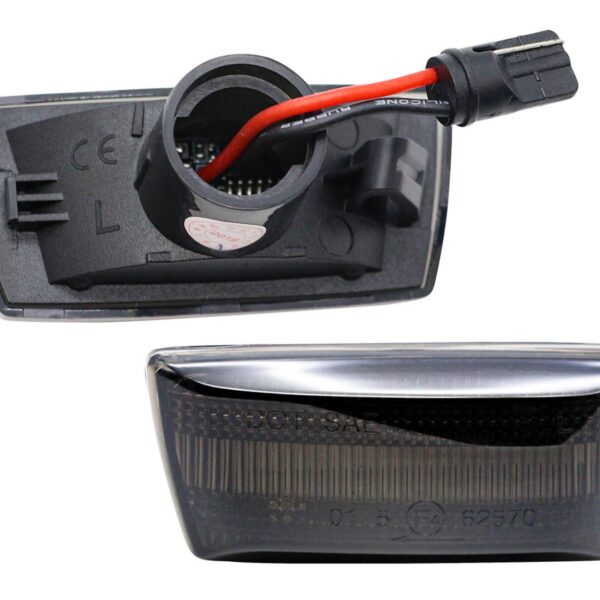 Комплект странични LED опушени динамични мигачи за Opel Astra H 5D 2004-2009, Astra J 2009-2011, Corsa D 2006-2014, Adam след 2013 година