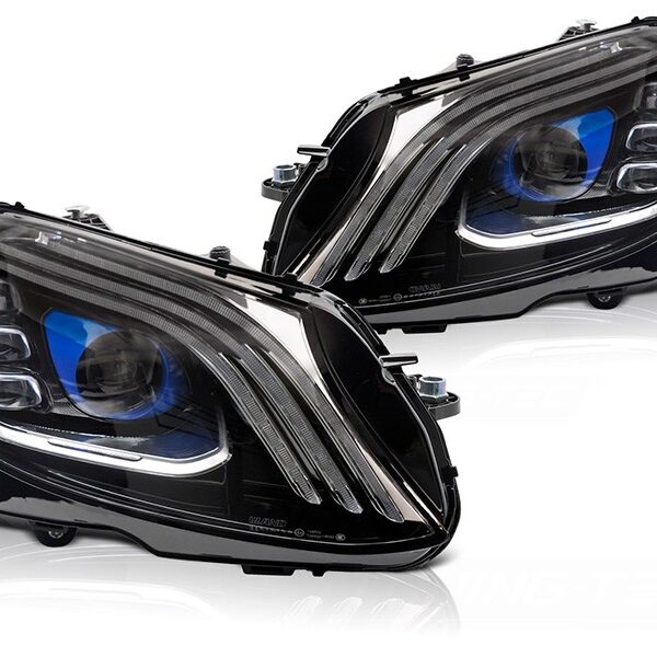 "Комплект LED тунинг фарове за Mercedes C класа W205 седан, S205 комби 2014-2021 с черна основа, с динамични мигачи, с функция ""Посрещане"", ляв и десен"