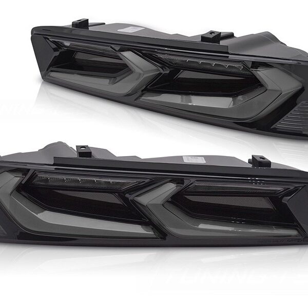 Комплект тунинг LED стопове за Chevrolet Camaro 2016-2018, с динамичен мигач, черно-опушена основа, ляв и десен